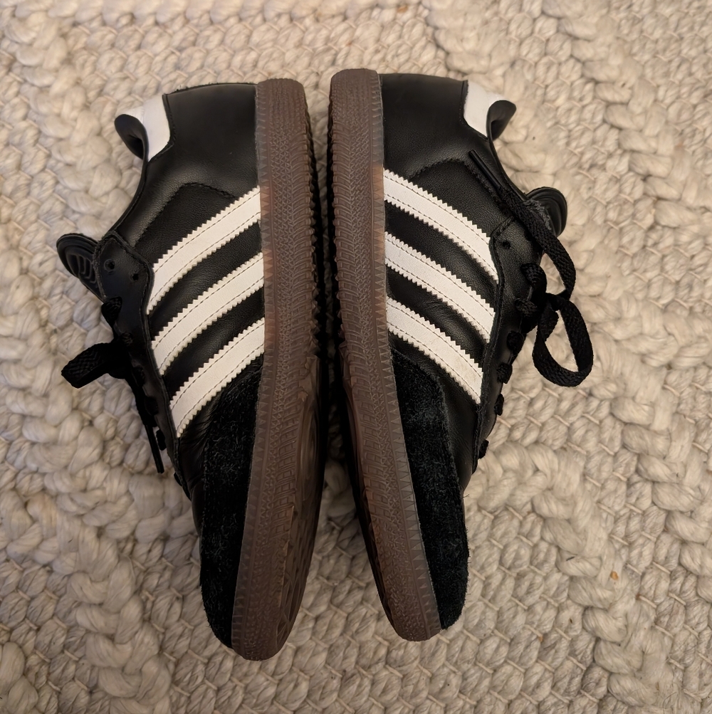 Adidas Samba Kids Shoes - Black and White - Picture 5 of 9